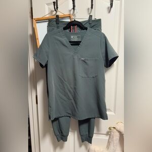 Figs scrub set in Bonsai color size small Catarina top and Zamora joggers